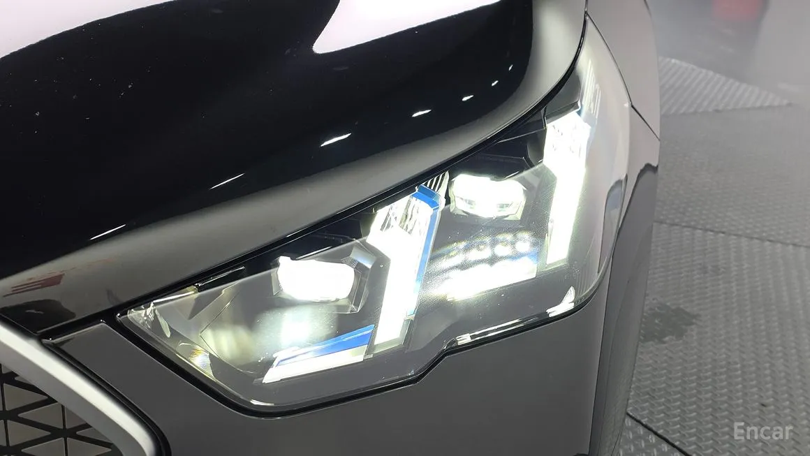 BMW IX2