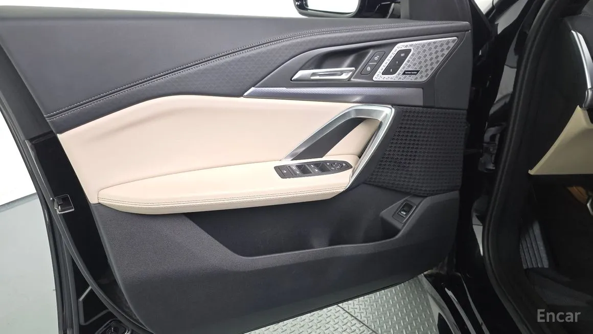 BMW IX2