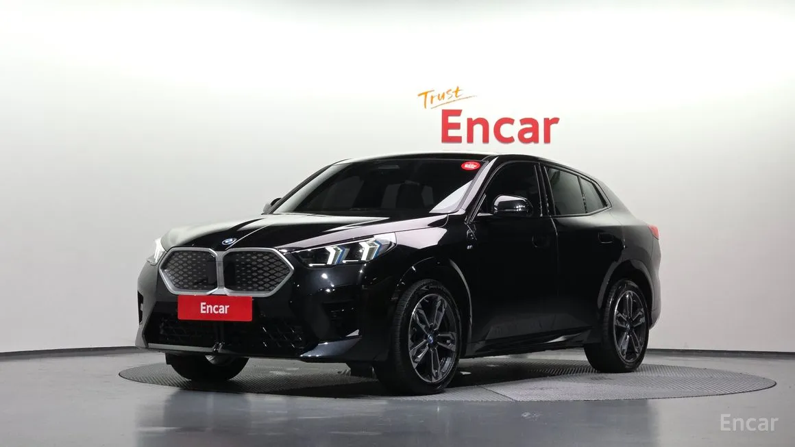 BMW IX2