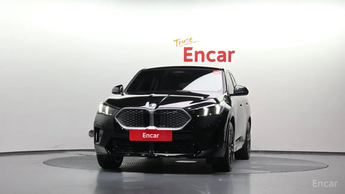 BMW IX2