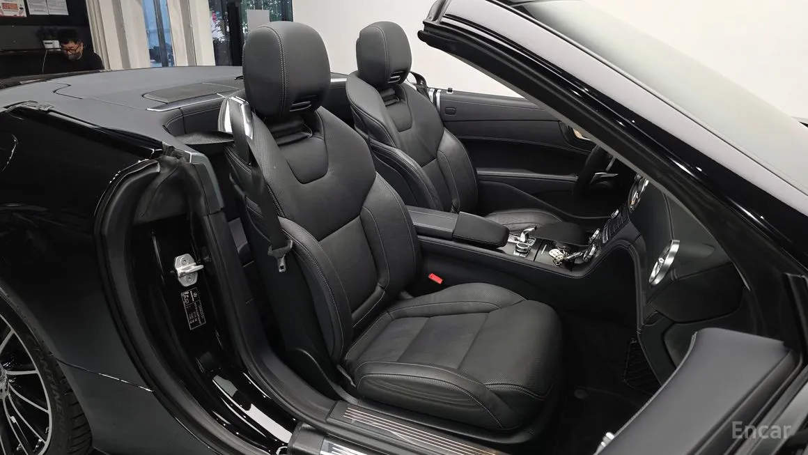 Mercedes-Benz SL-Class