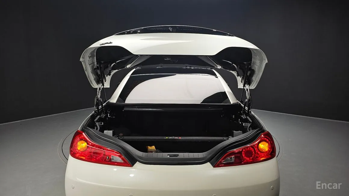 Infiniti Q60