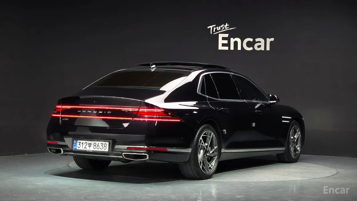 Genesis G90