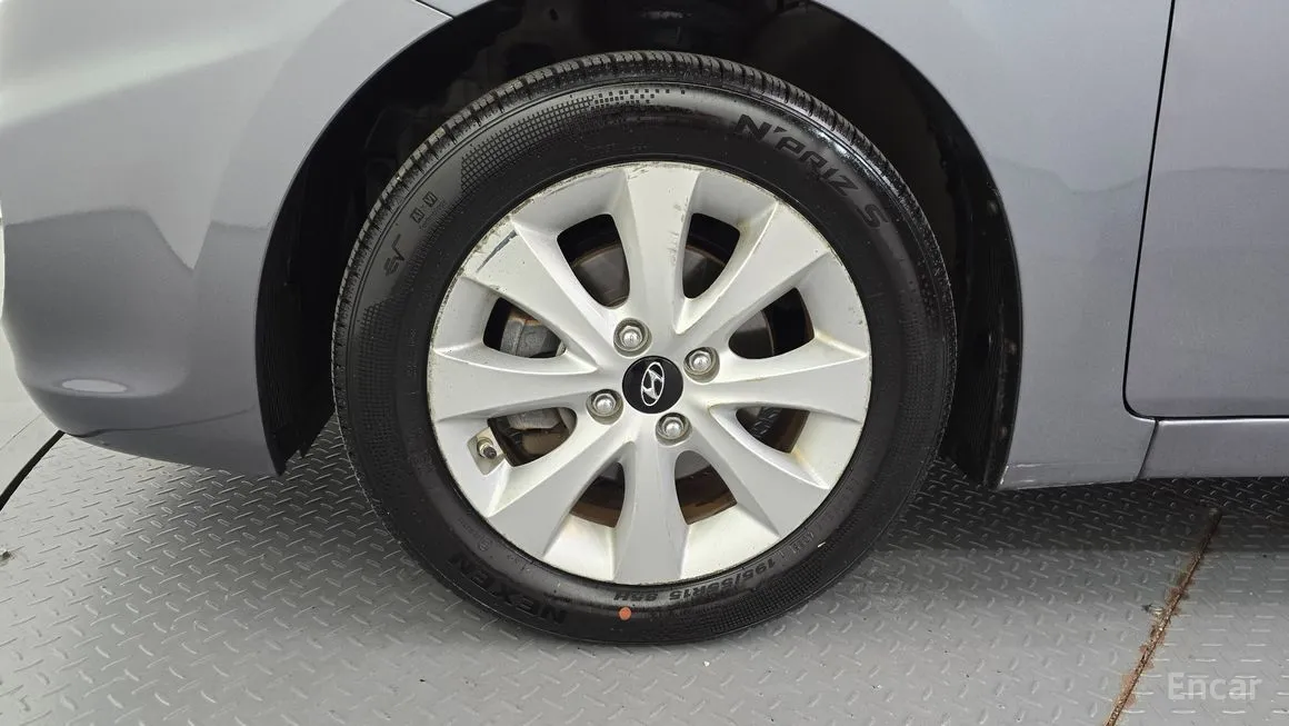 Hyundai Accent