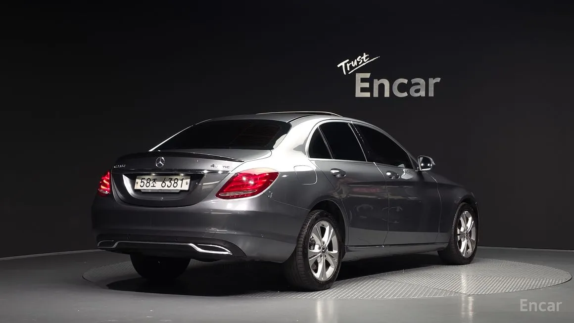 Mercedes-Benz C-Class