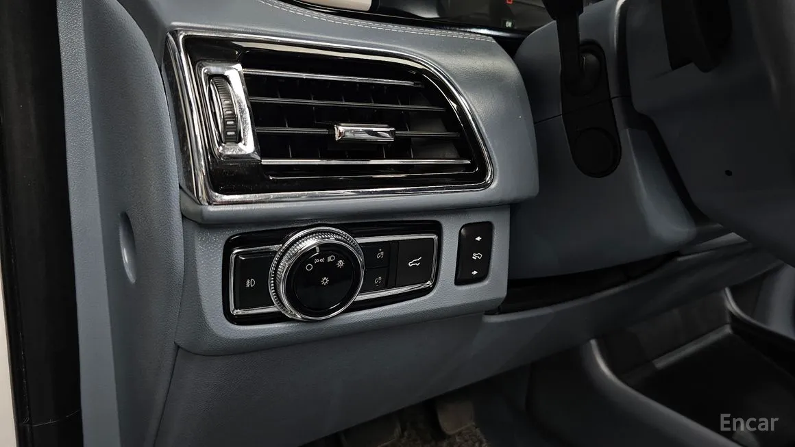 Lincoln Navigator