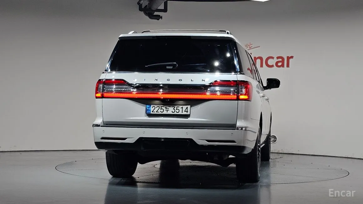 Lincoln Navigator