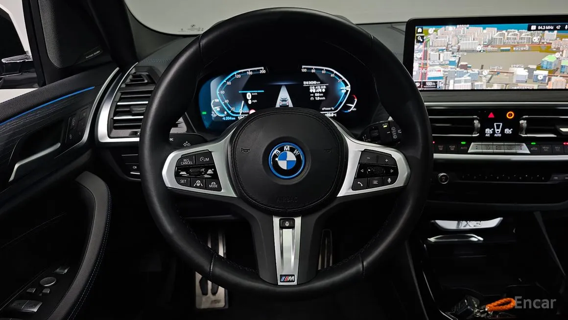 BMW iX3