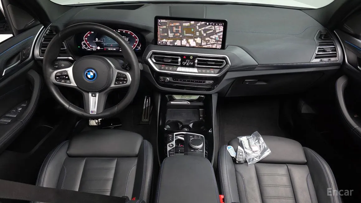 BMW iX3