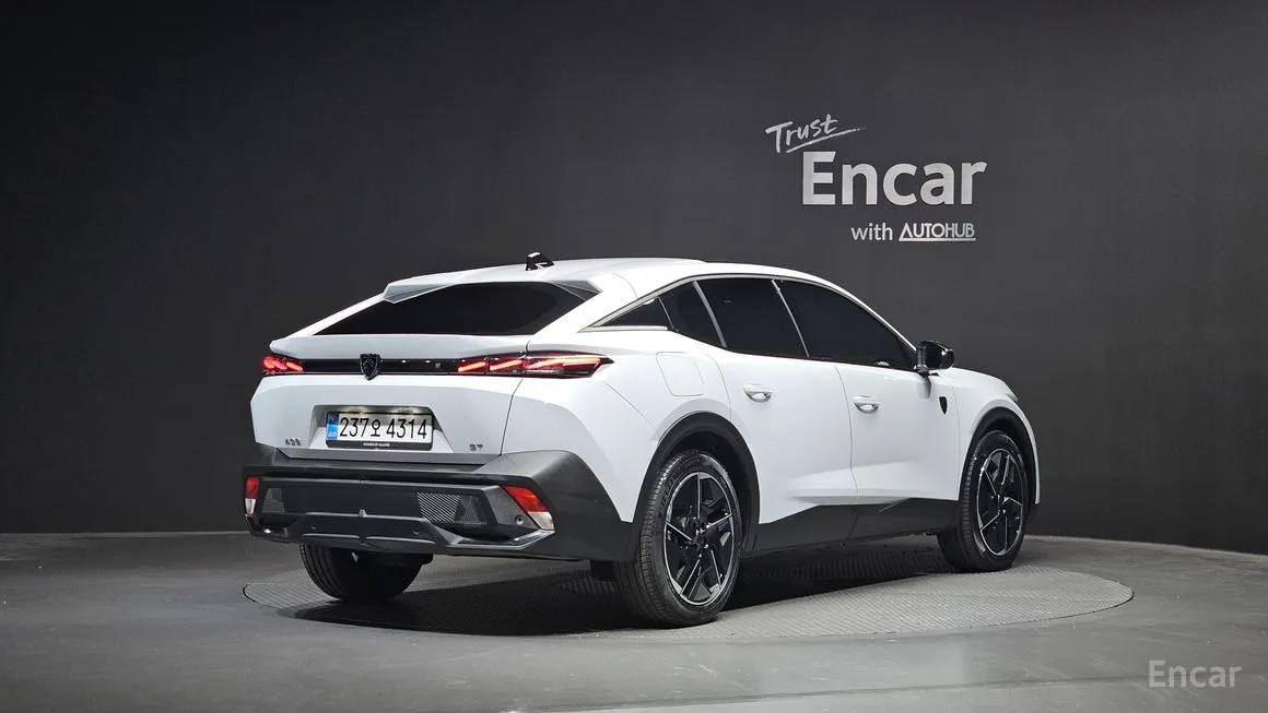 Peugeot 408