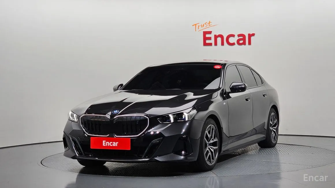 BMW i5