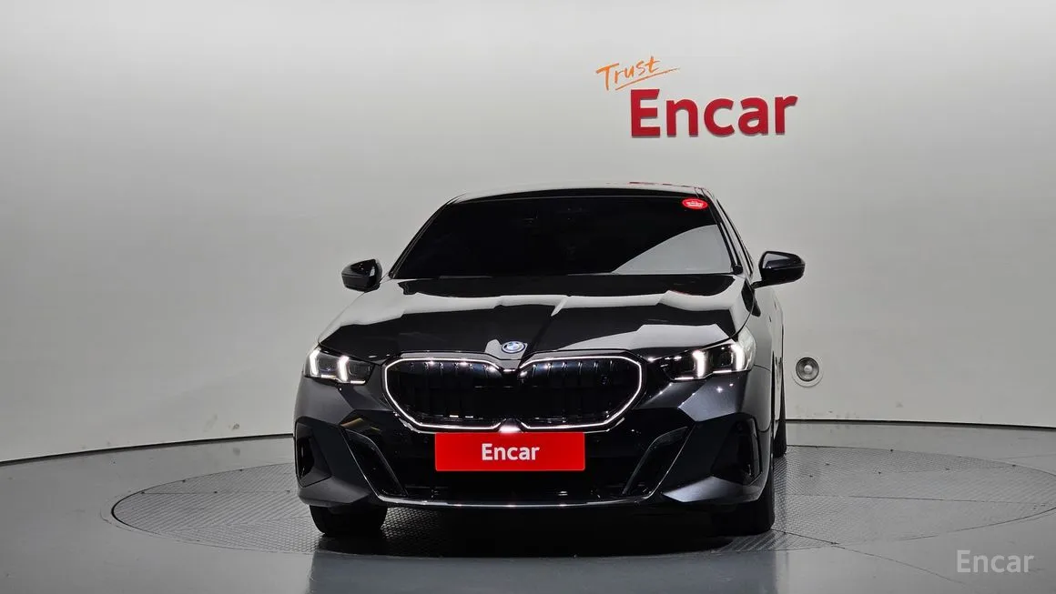BMW i5