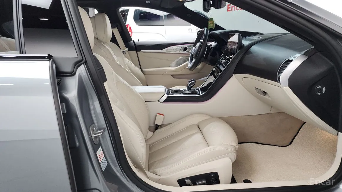 BMW 8-Series