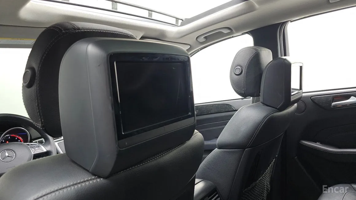 Mercedes-Benz M-class