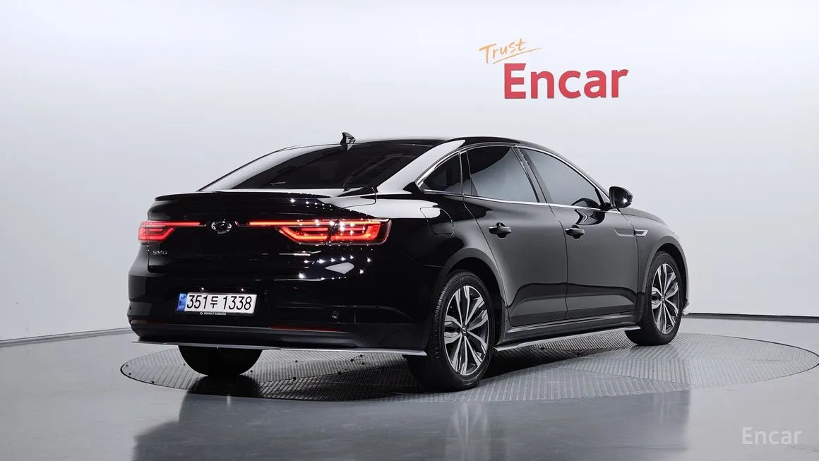 Renault SM6