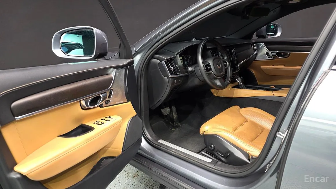 Volvo V90