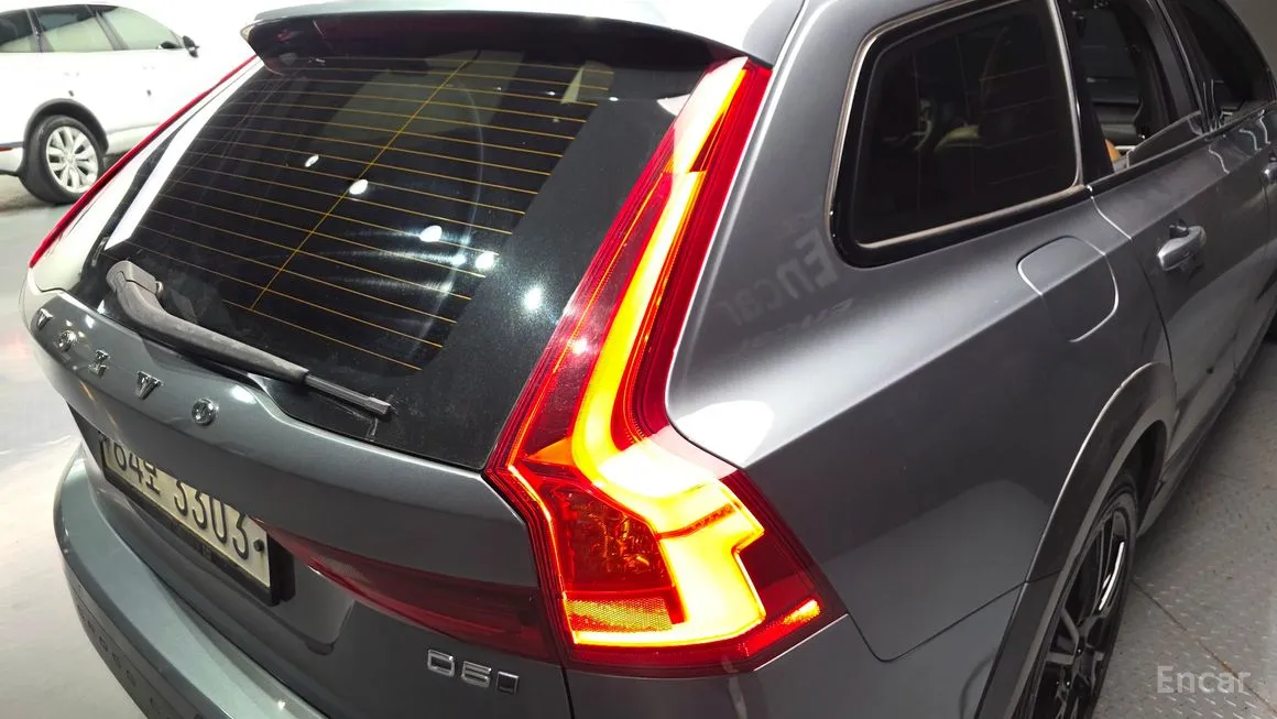 Volvo V90