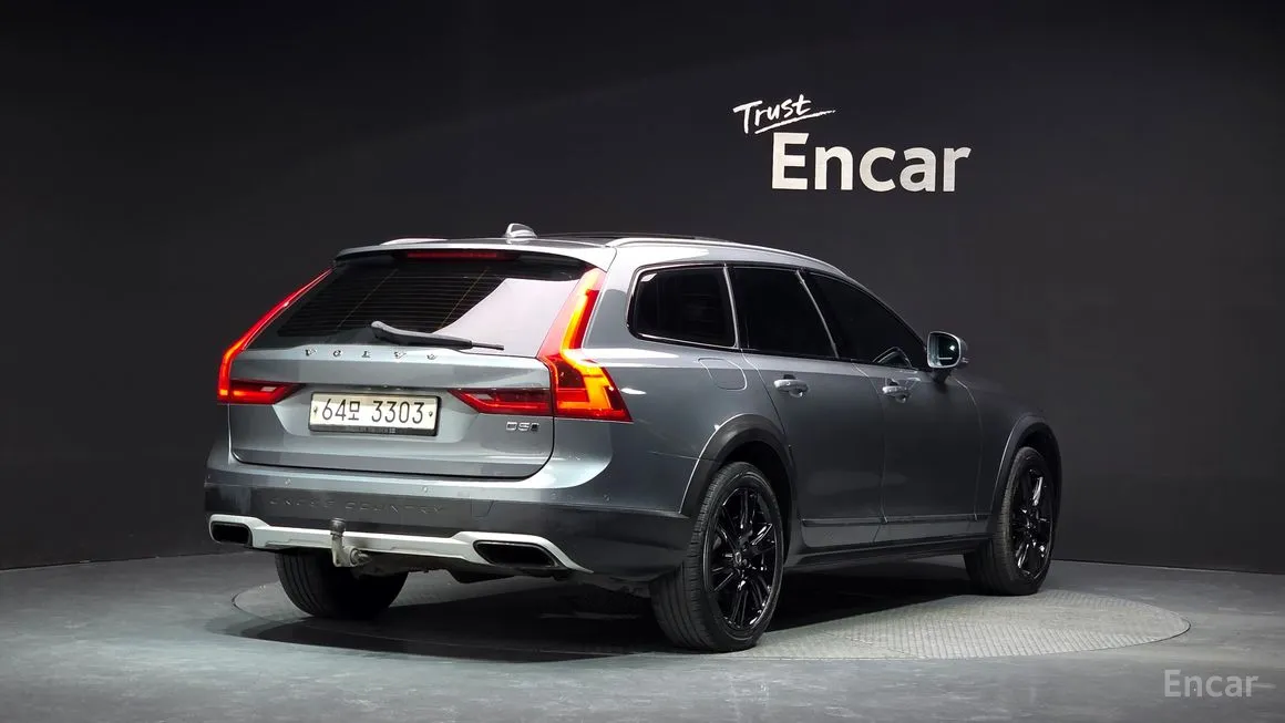 Volvo V90