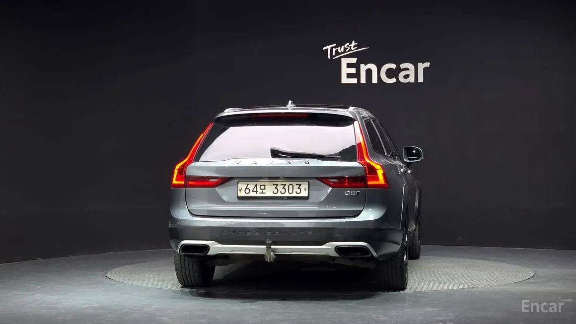 Volvo V90