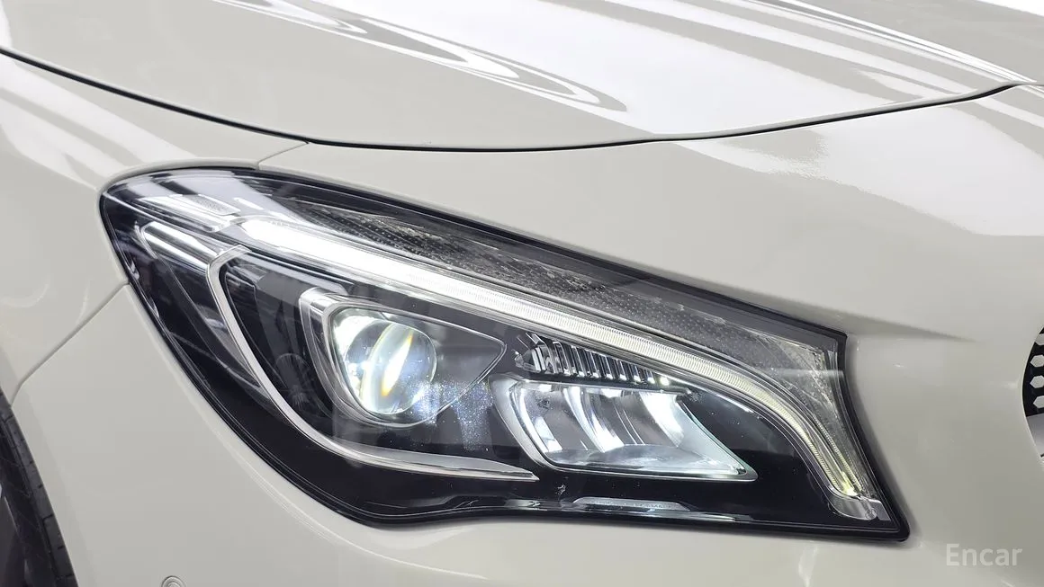 Mercedes-Benz CLA-Class