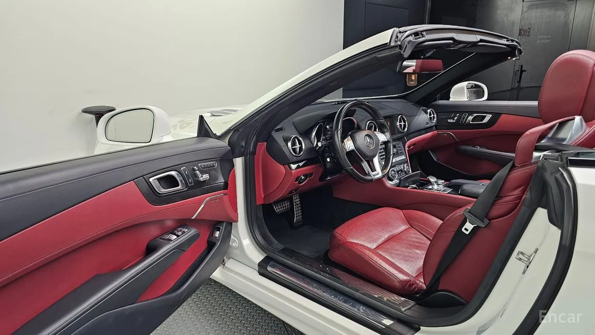 Mercedes-Benz SL-Class