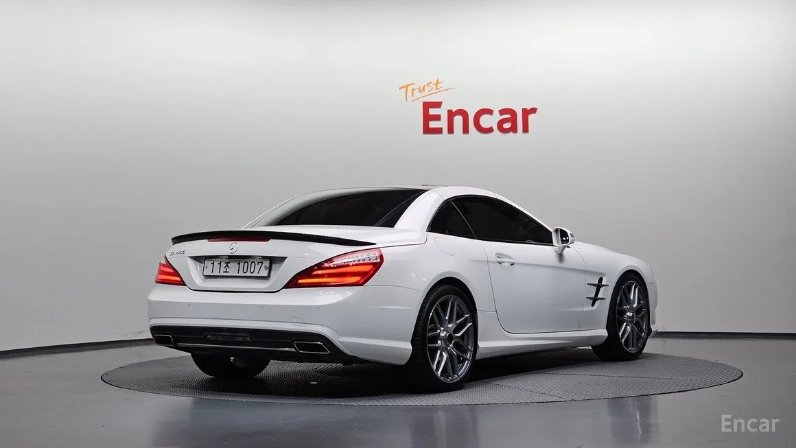 Mercedes-Benz SL-Class
