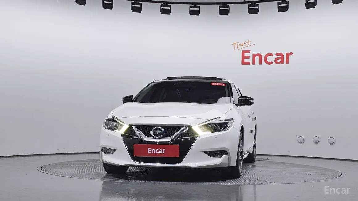 Nissan Maxima