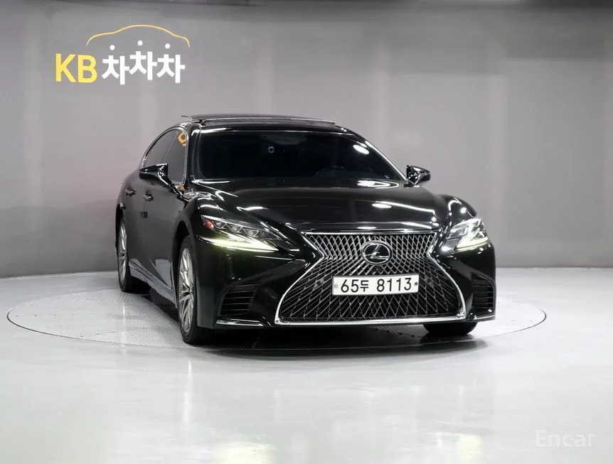 Lexus LS