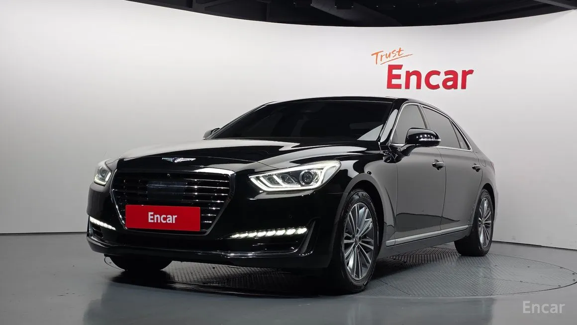 Genesis EQ900