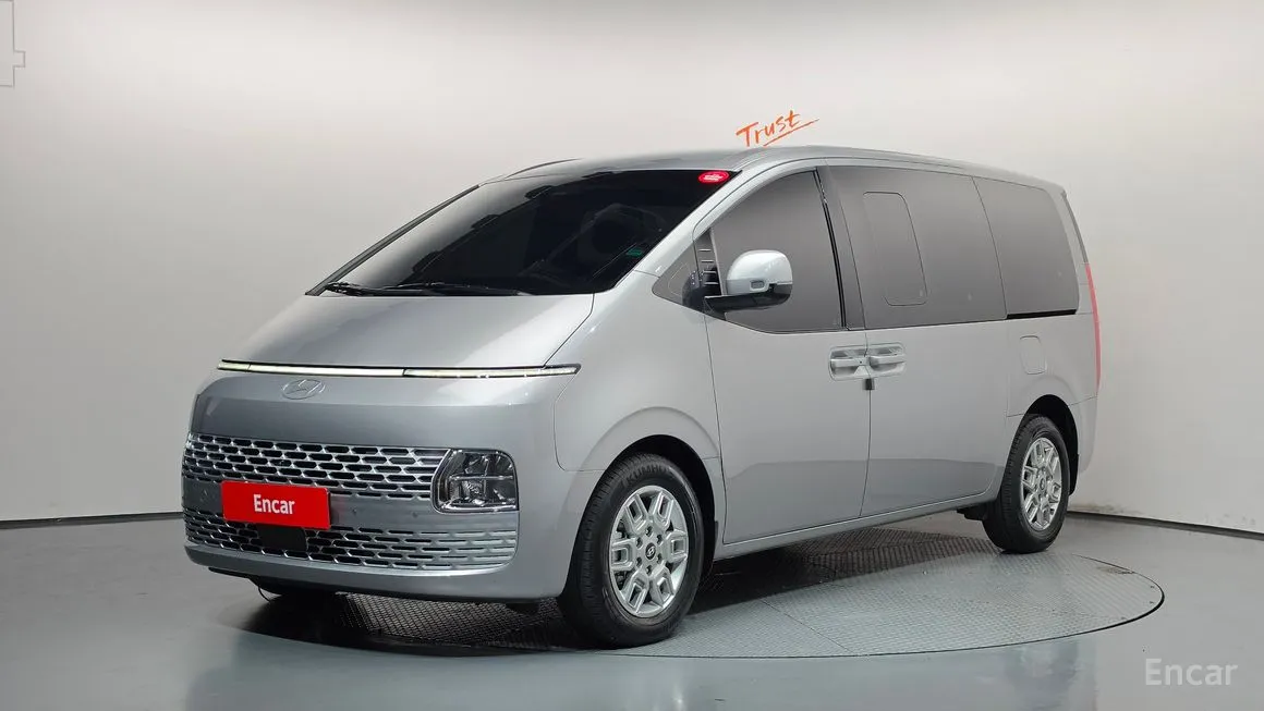 Hyundai Staria