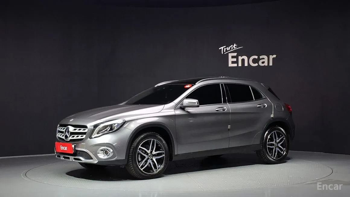 Mercedes-Benz GLA-Class