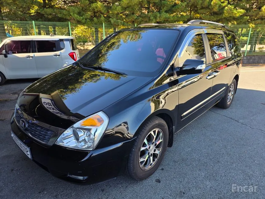 Kia Carnival
