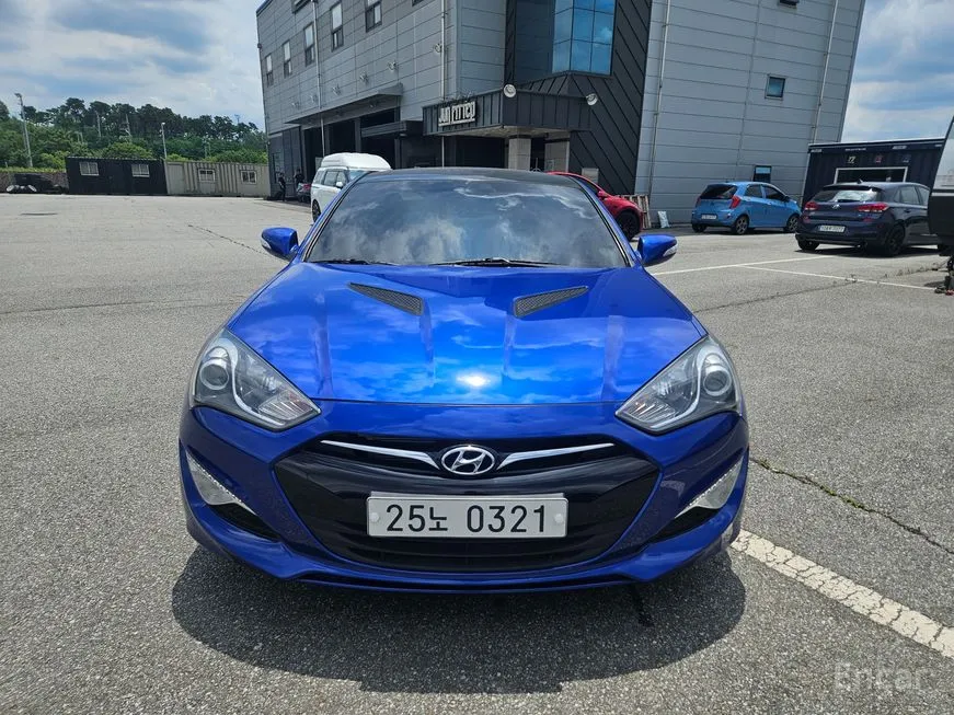 Hyundai Genesis