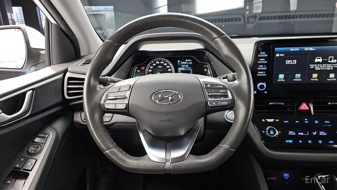 Hyundai Ioniq