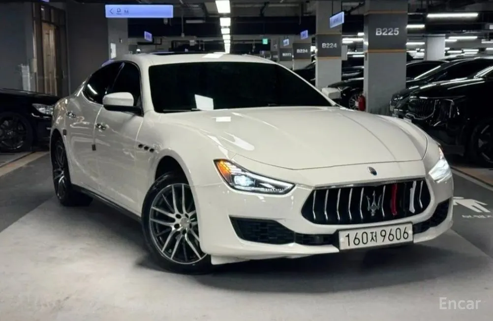 Maserati Ghibli