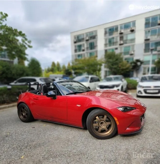 Mazda MX-5 Miata