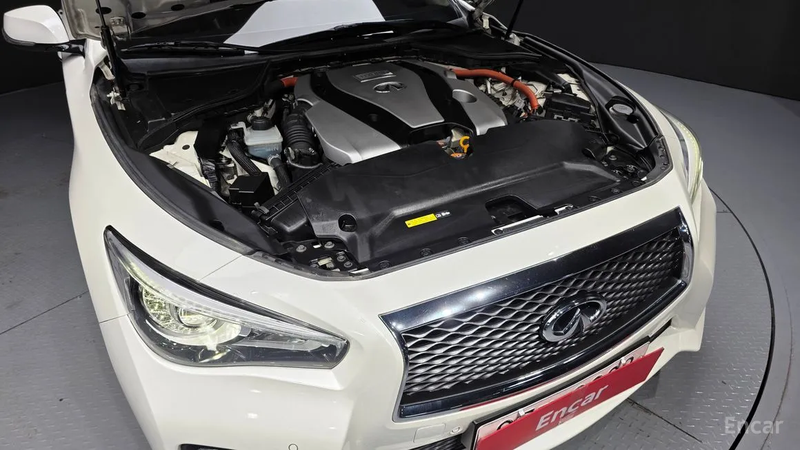 Infiniti Q50