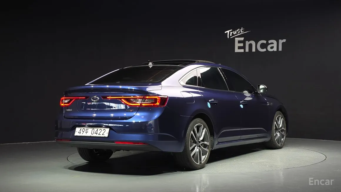 Renault SM6