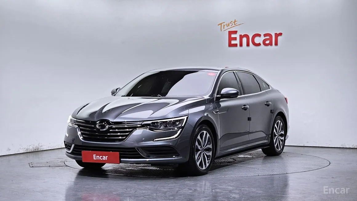 Renault SM6
