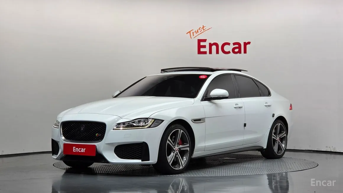 Jaguar XF