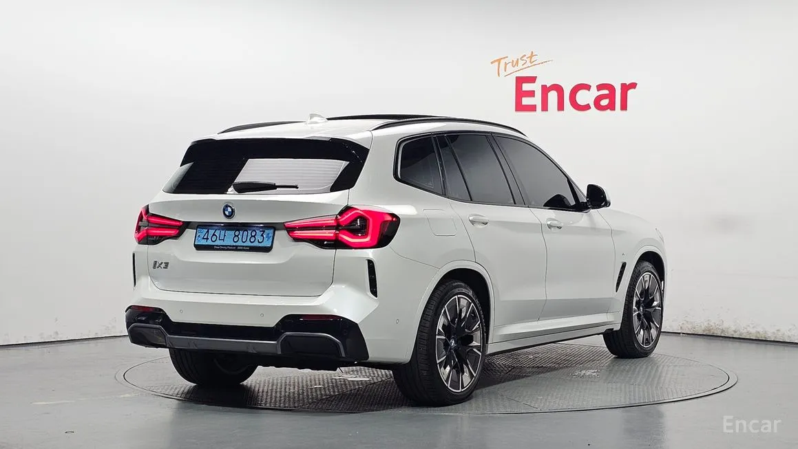 BMW iX3