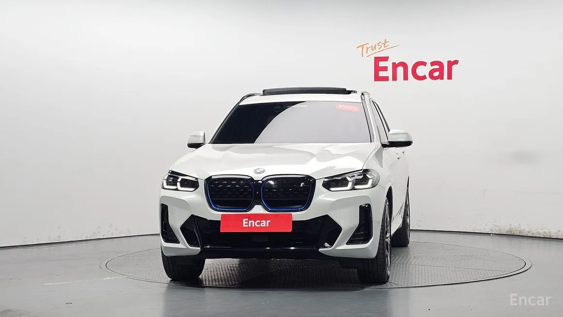 BMW iX3