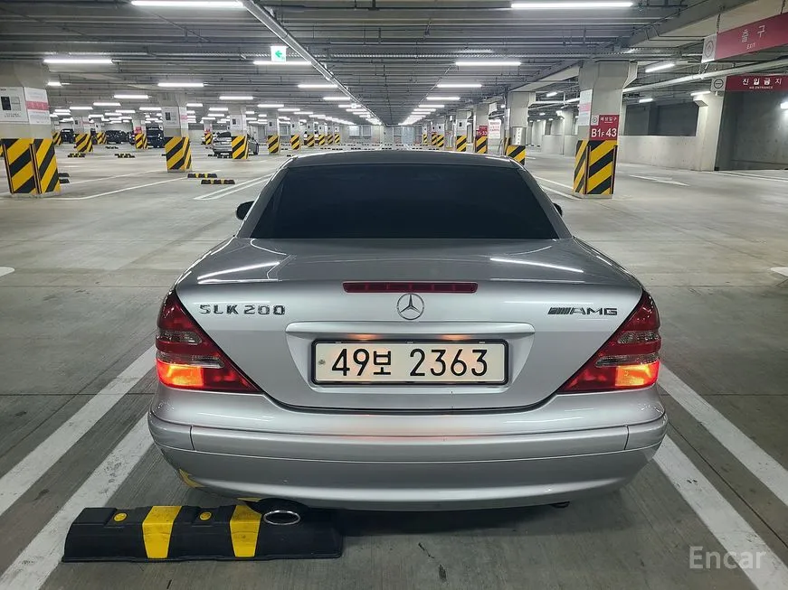 Mercedes-Benz SLK-Class