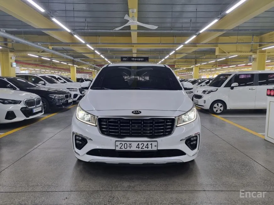 Kia Carnival