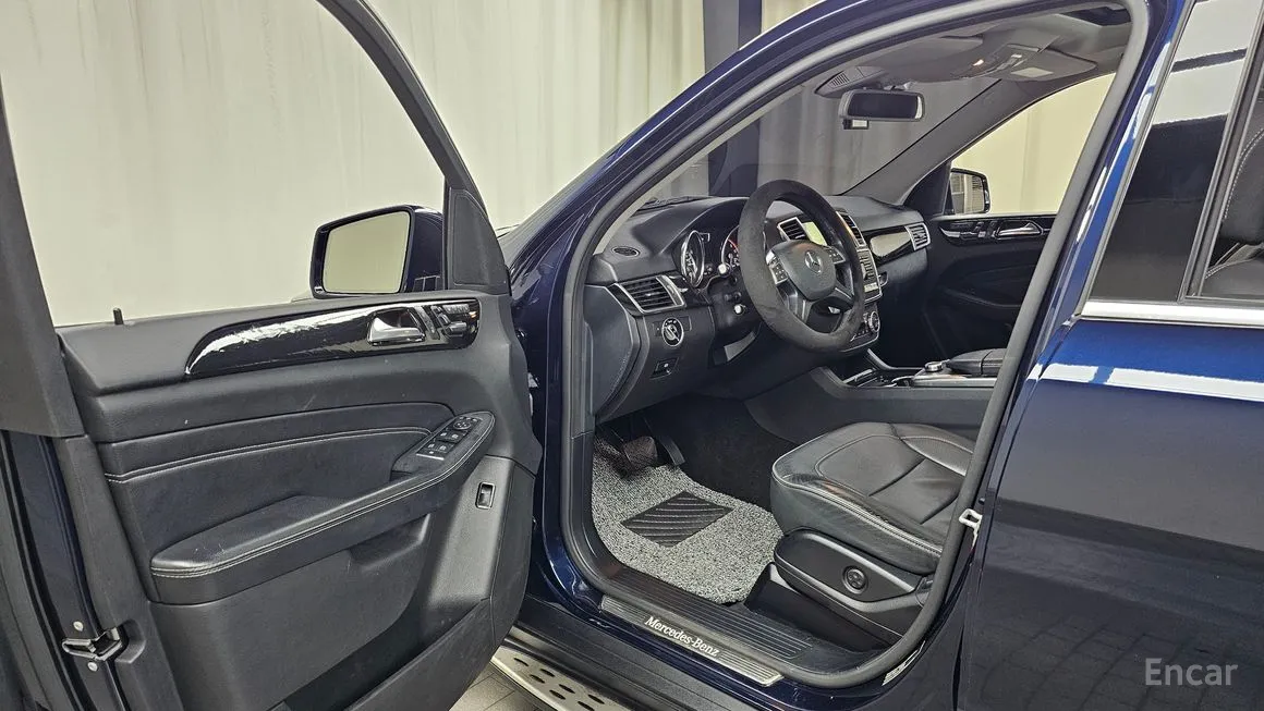 Mercedes-Benz M-class