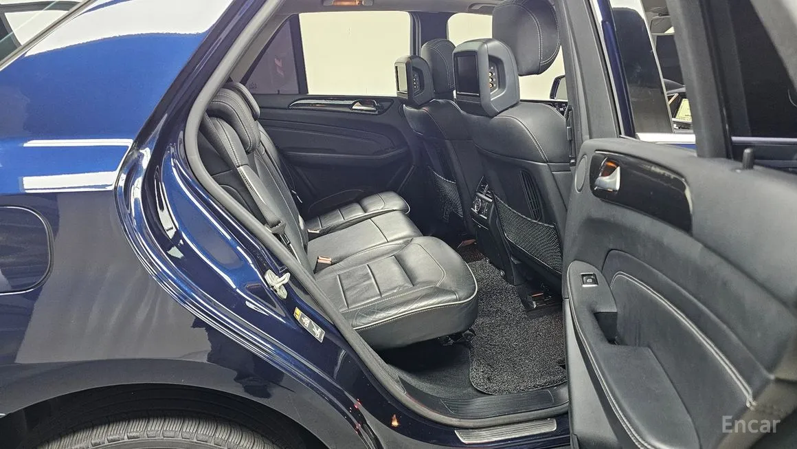 Mercedes-Benz M-class