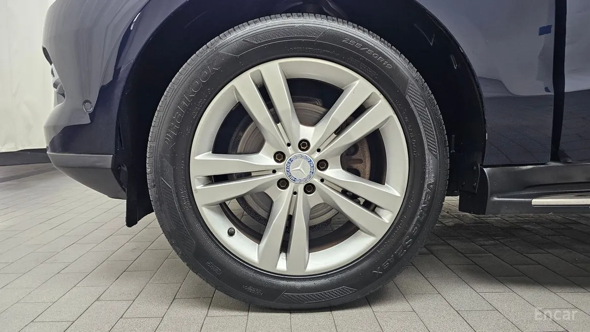 Mercedes-Benz M-class