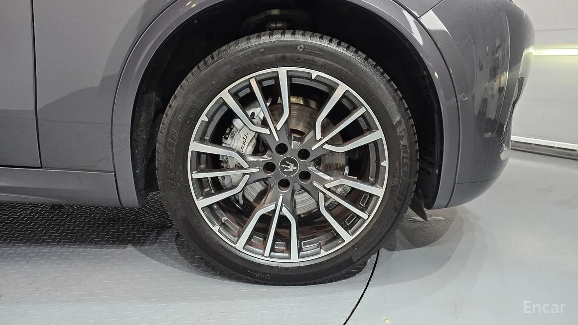 Maserati Grecale