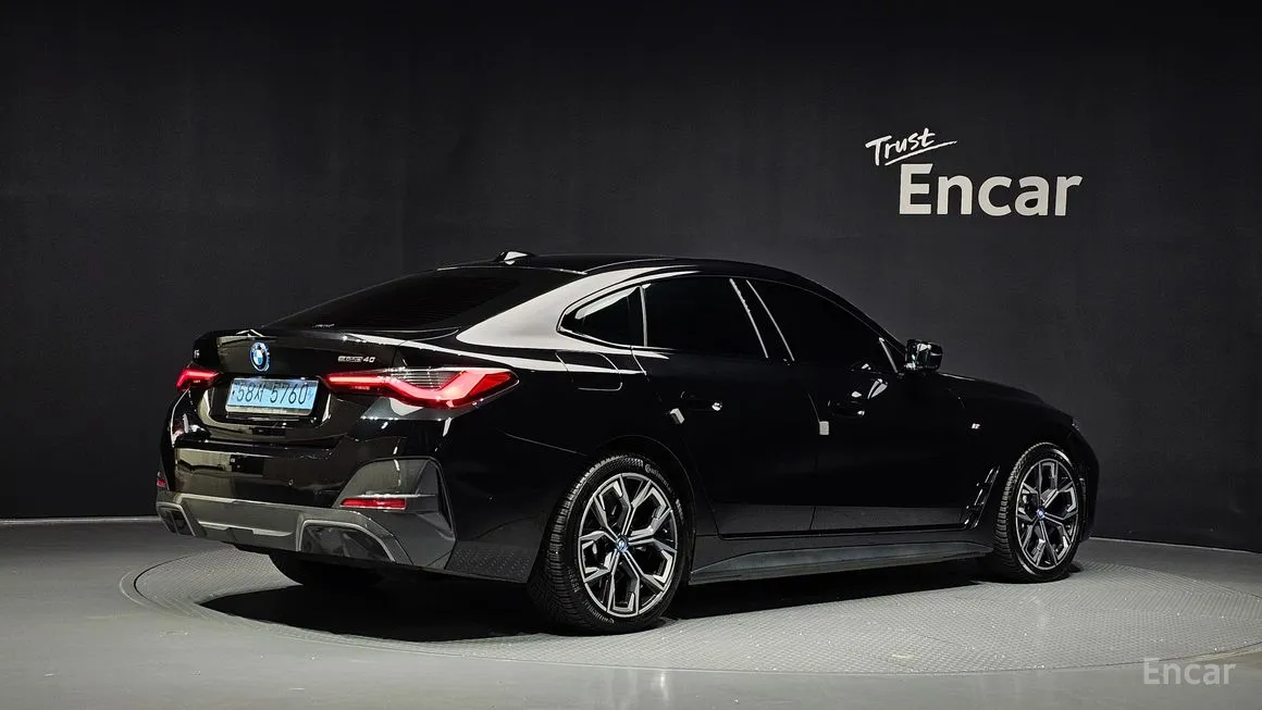 BMW i4