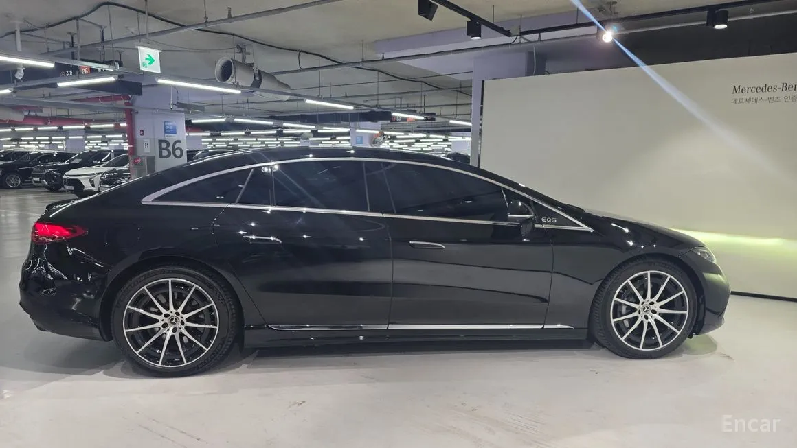 Mercedes-Benz EQS